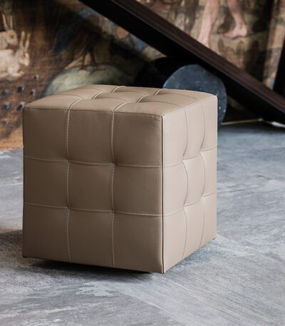BOB pouf Cattelan