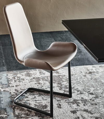 FLAMINGO Cantilever Cattelan