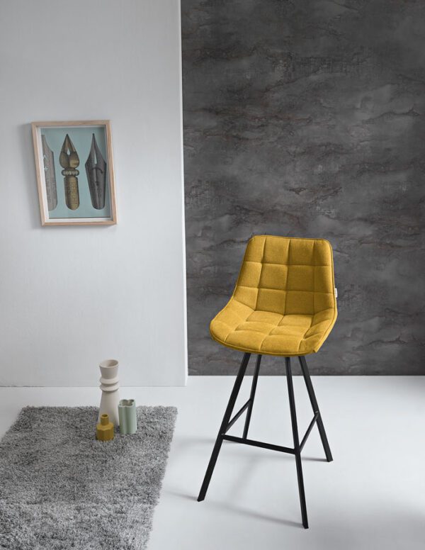 sgabello friedic giallo