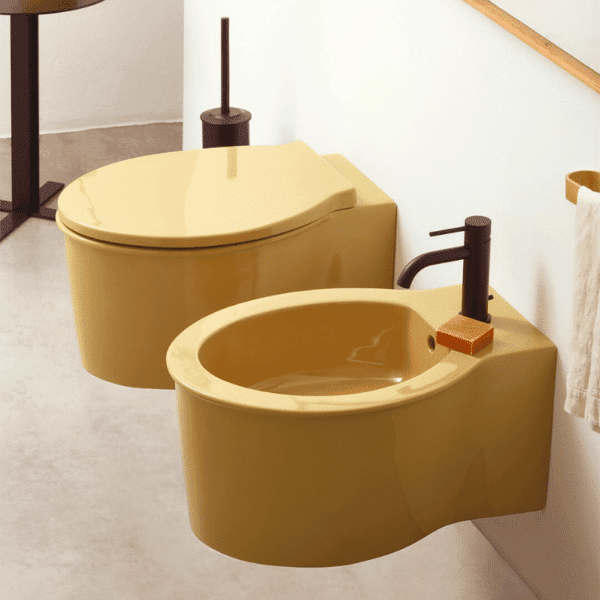 SANITARI SOSPESI